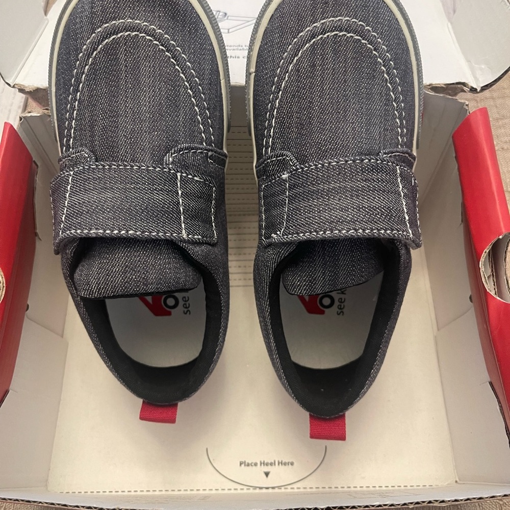 See Kai run size 10 boys shoes